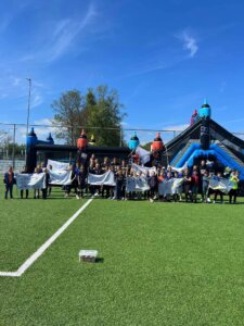 Sport- en Spelkamp Move For Fun. Kinderen voor de stormbaan.